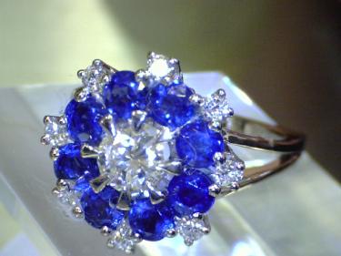 Ring mit Brillanten ca. 0,88 ct und blaue Farbsteine 750 Weißgold # 55