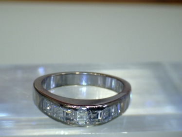 moderner Ring mit Diamant Cares ca. 1,12 ct. 750 Weigold # 51