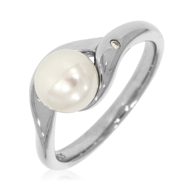 XEN Ring mit Diamant und Swasserzuchtperle 54 / 17,2 mm
