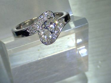 eleganter Ring mit Brillanten ca. 0,8 ct. 750 Weißgold Größe 55