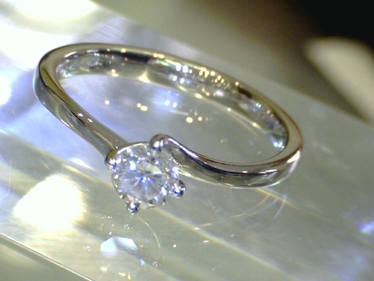 LUXORA Ring mit Brillant ca. 0,42 ct. aus 585 Weißgold # 54
