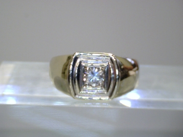 Ring mit Brillant ca. 0,40 ct. 585 Gelbgold/Weißgold # 59