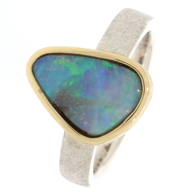 LUXORA bicolor Ring mit Opal aus 750 Gelbgold und 925 Silber # 55