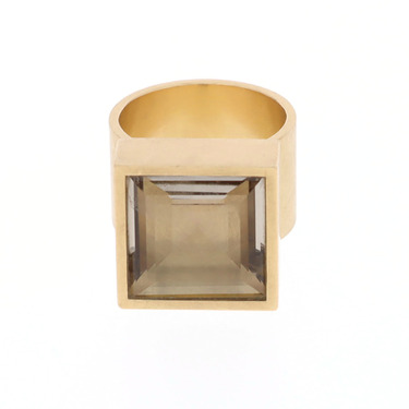 Ring mit Rauchquarz aus 750 Gelbgold # 56
